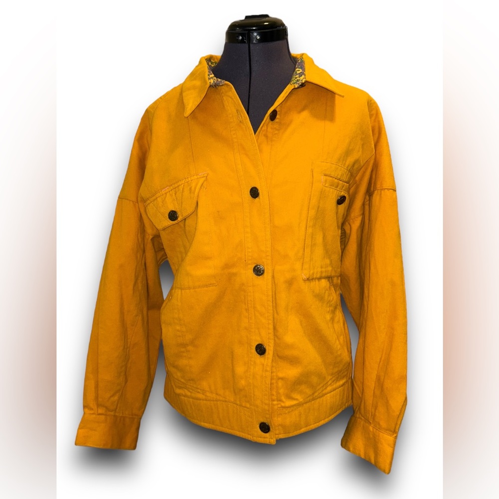VTG Mountain Goat • Jacket, Waist Length, Soft and Warm, Size Medium